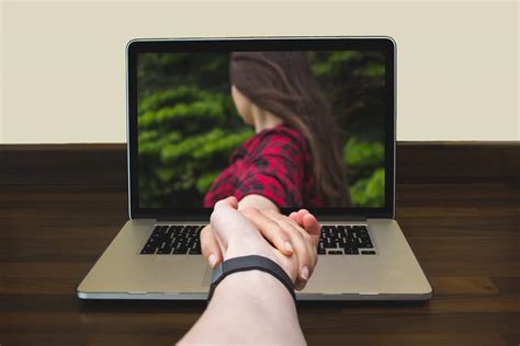 long distance online dating